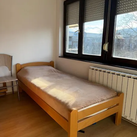 Sunny Cozy Wi-fi Elevator Urban Apartman *