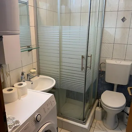 Sunny Cozy Wi-fi Elevator Urban Apartman *